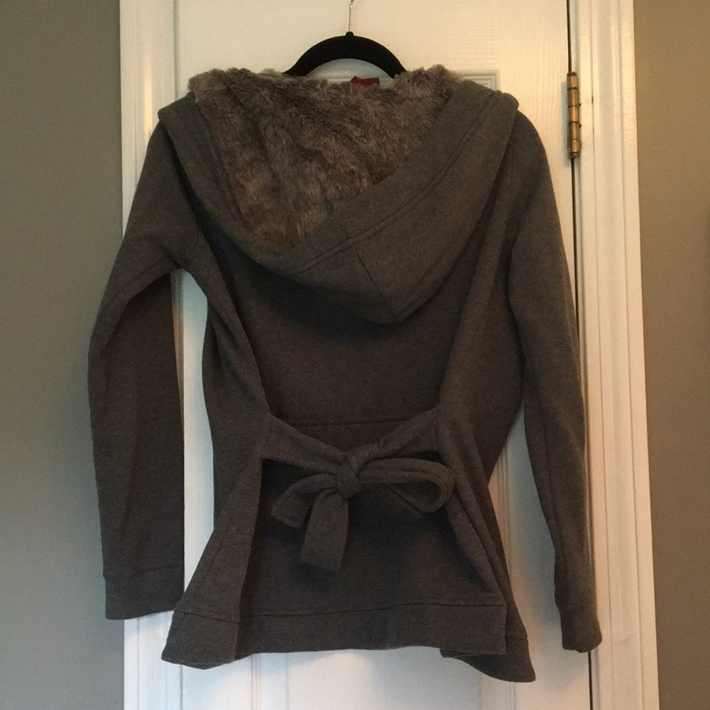 Merona Cozy sweatshirt with fuzzy hood and tie